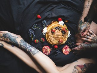 Recept på perfekta pannkakor med olika tillbehör illustration